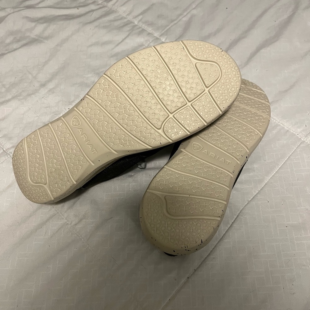 NWT Ariat Hilo slip in - Picture 4 of 7